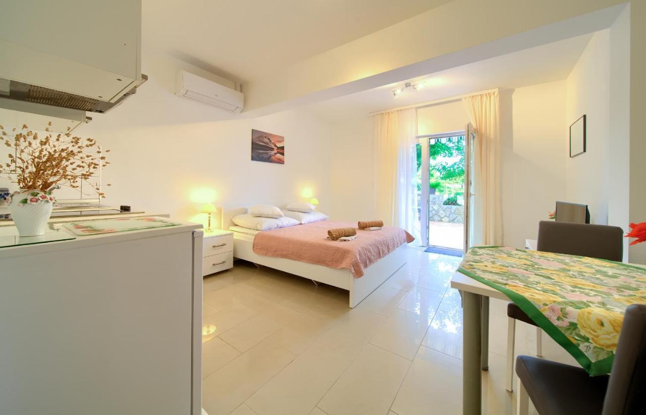 Apartmani Mara Matic مالينسكا المظهر الخارجي الصورة