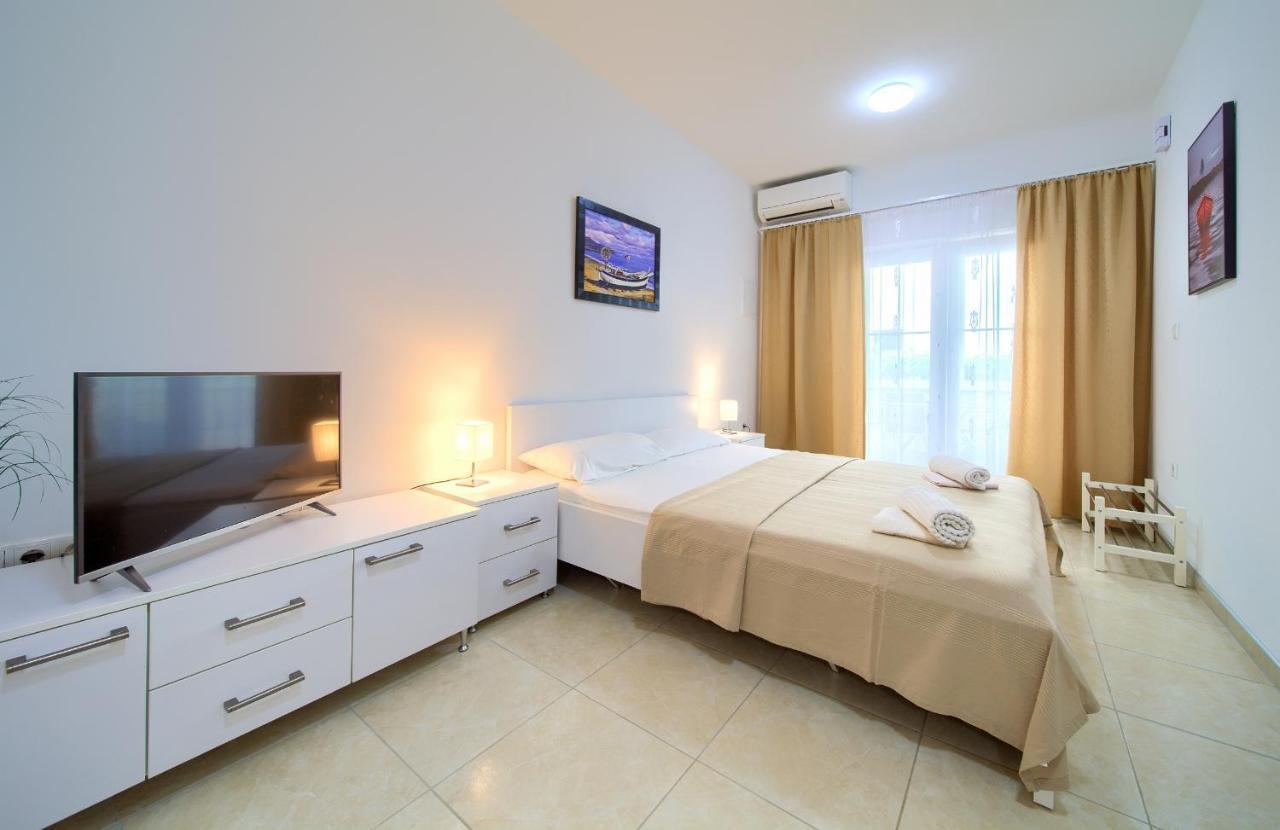 Apartmani Mara Matic مالينسكا المظهر الخارجي الصورة