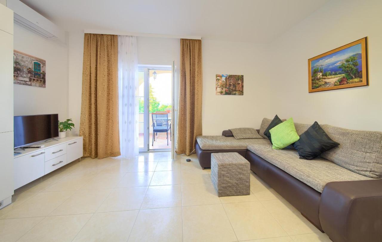 Apartmani Mara Matic مالينسكا المظهر الخارجي الصورة