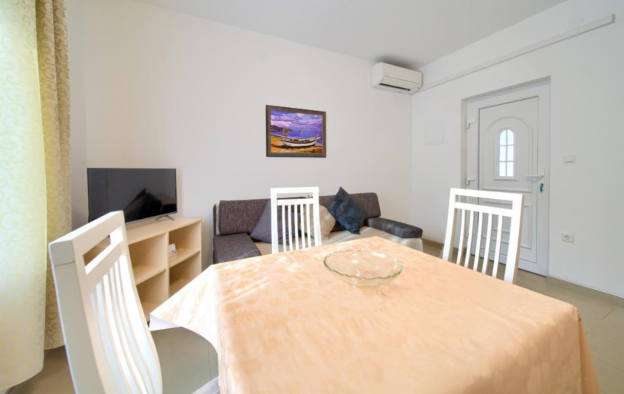 Apartmani Mara Matic مالينسكا المظهر الخارجي الصورة